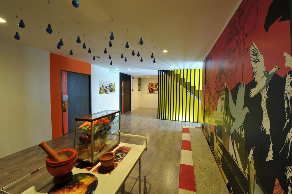 Saphaipae Hostel Bangkok Eksteriør billede