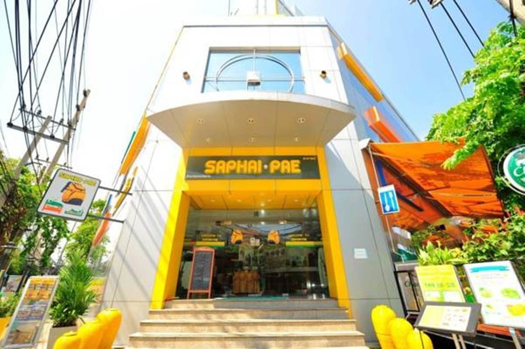 Saphaipae Hostel Bangkok Eksteriør billede